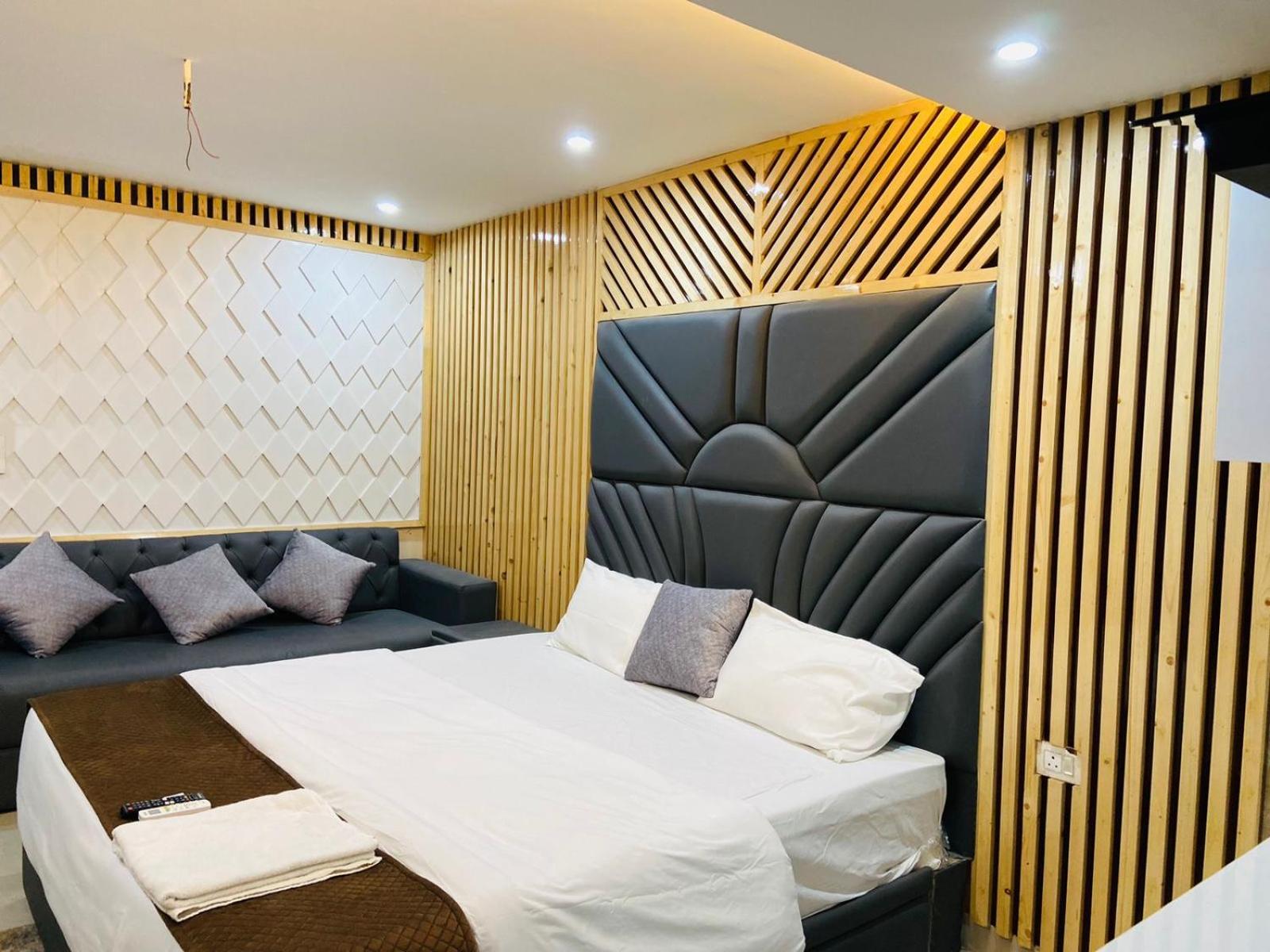 Hotel Bob Adventures Dehradun Esterno foto