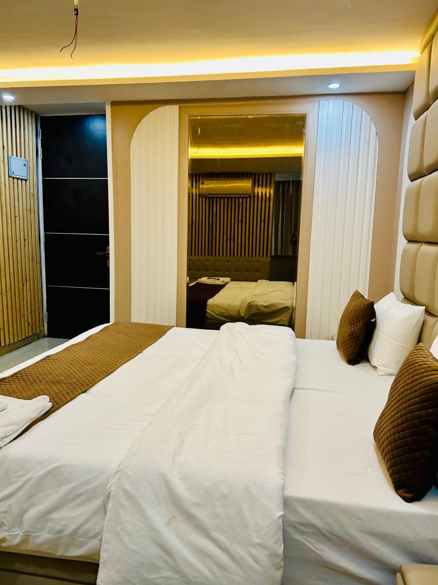 Hotel Bob Adventures Dehradun Esterno foto
