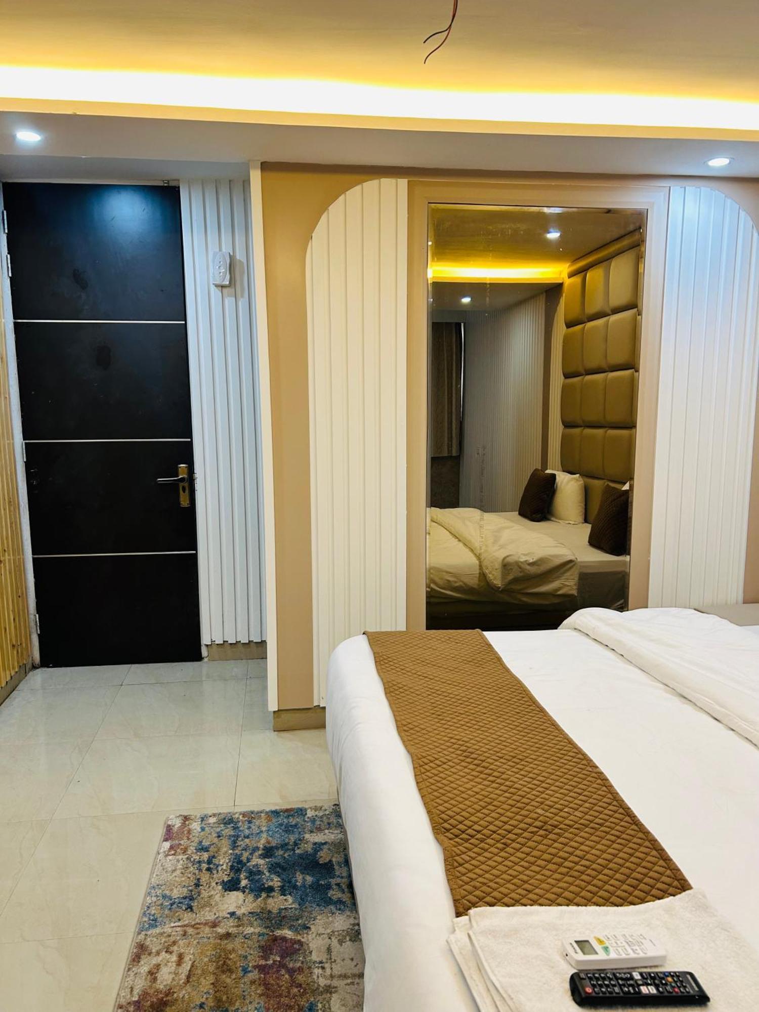 Hotel Bob Adventures Dehradun Esterno foto