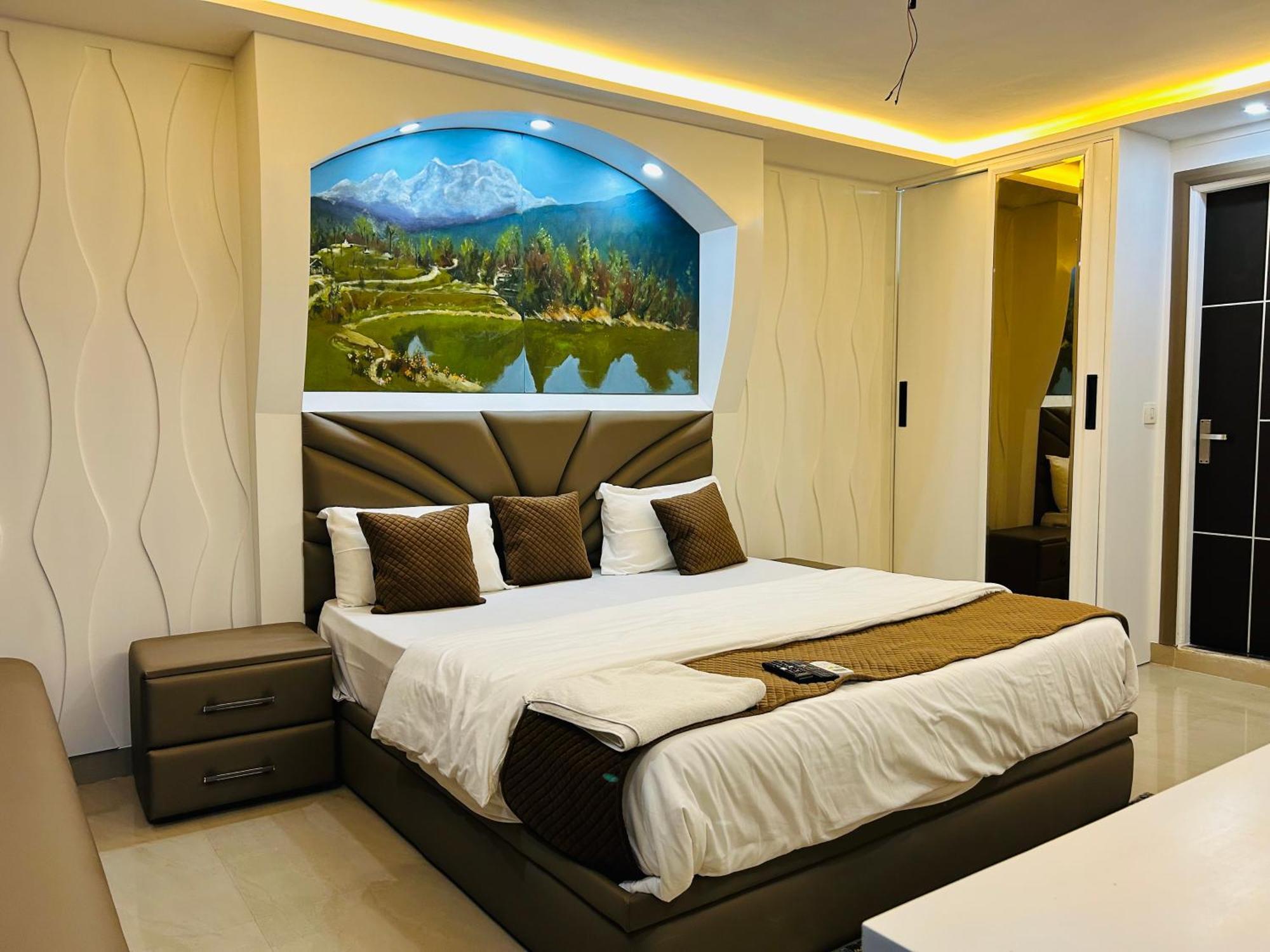 Hotel Bob Adventures Dehradun Esterno foto