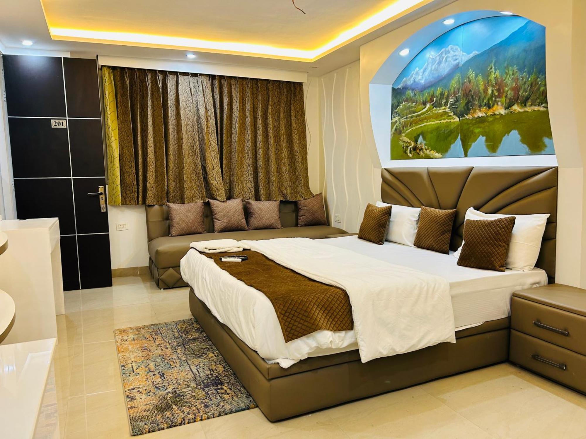 Hotel Bob Adventures Dehradun Esterno foto