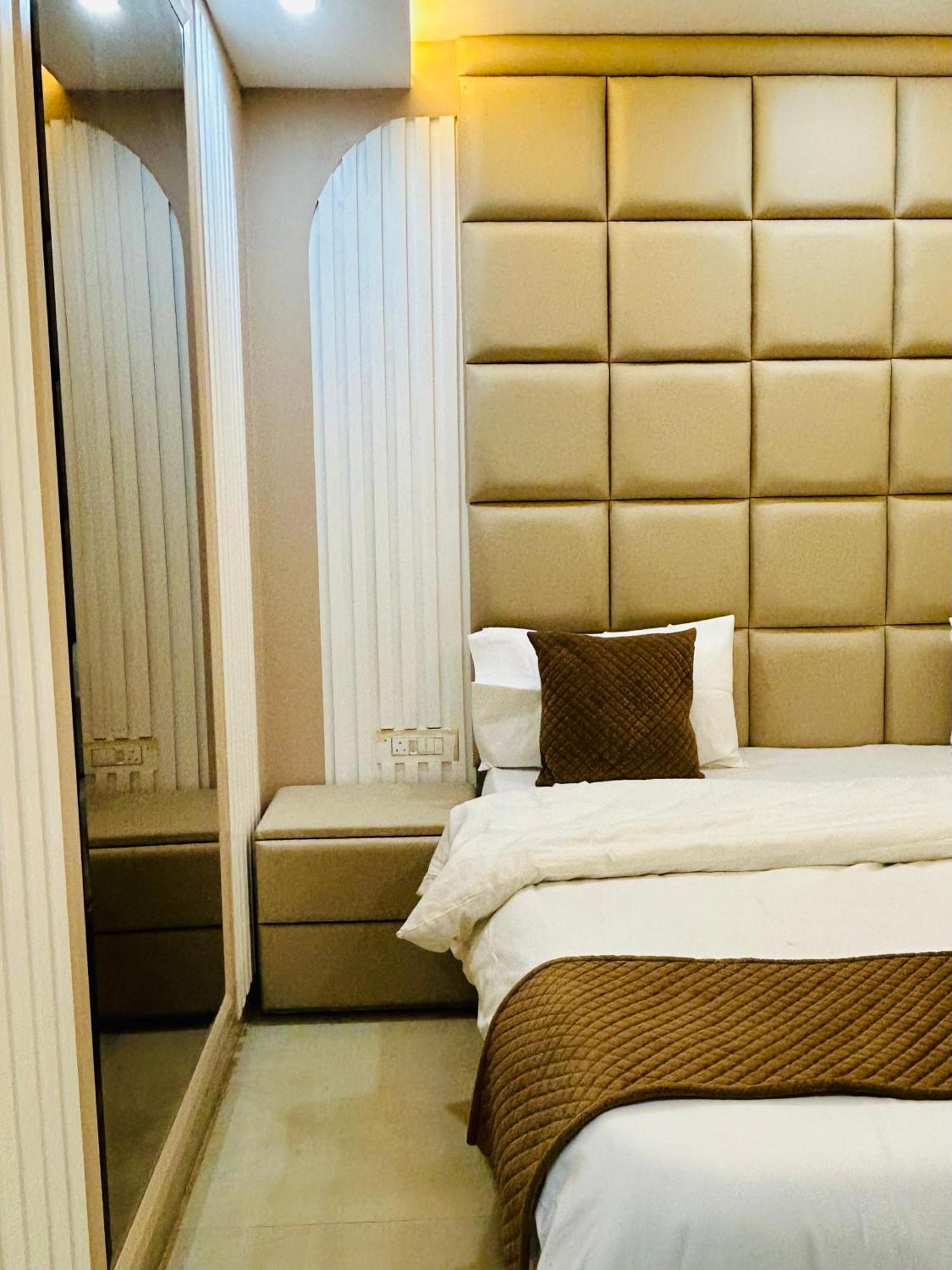 Hotel Bob Adventures Dehradun Esterno foto